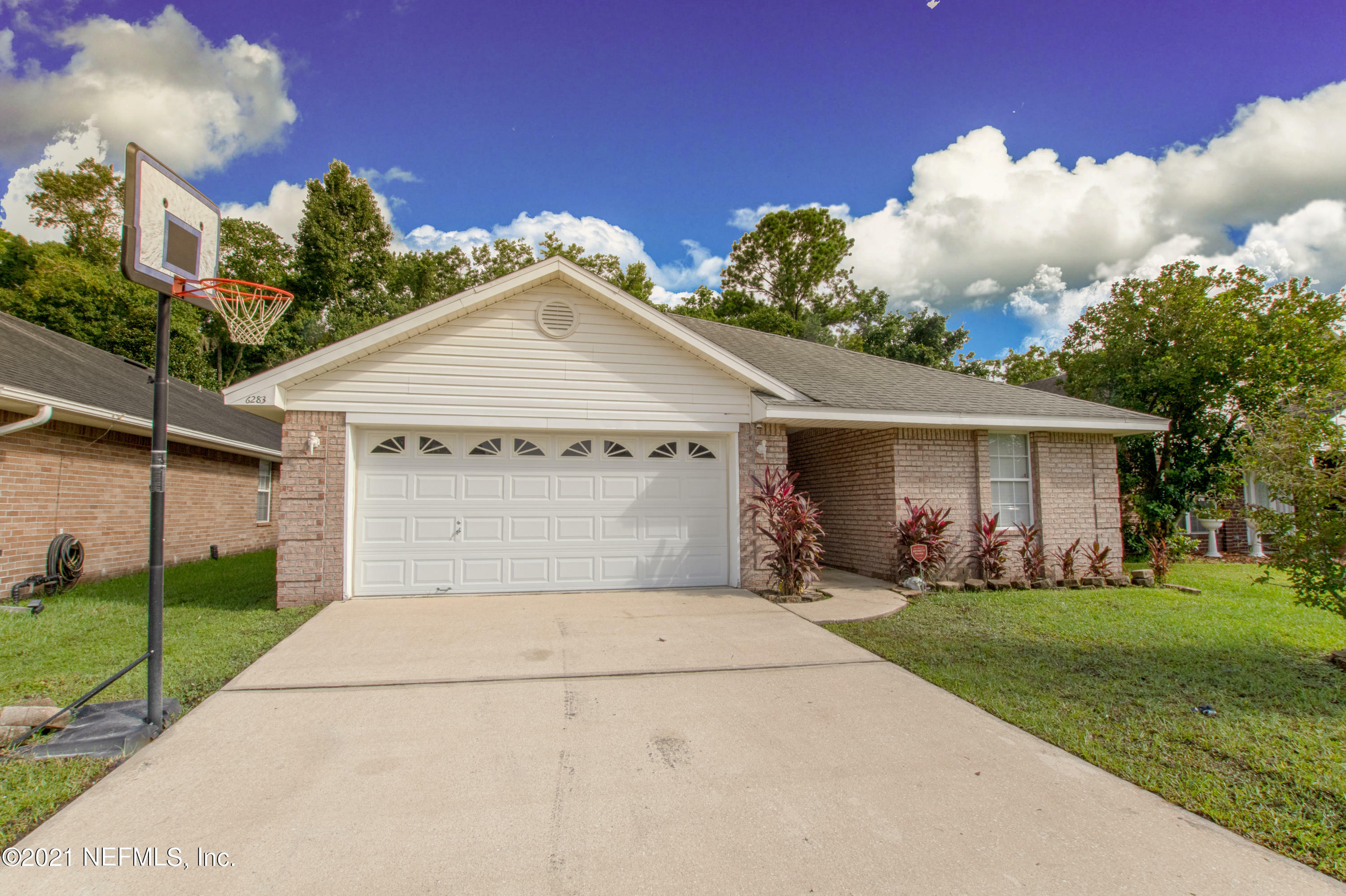 Property Photo:  6283 Ironside Drive N  FL 32244 