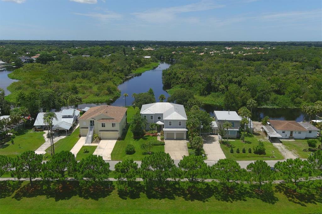 Property Photo:  6422 Lincoln Road  FL 34203 