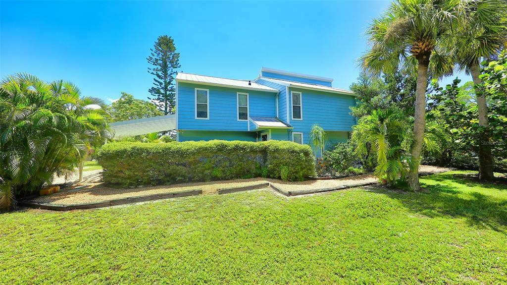 Property Photo:  526 Treasure Boat Way  FL 34242 