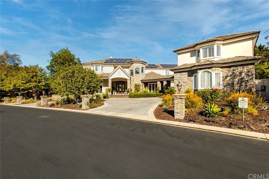 Property Photo: 12 Shire CA 92679