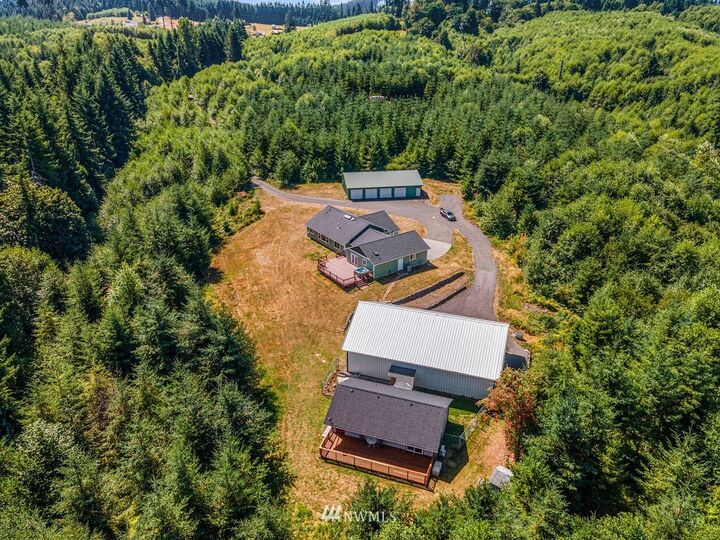 Property Photo: 201 Sparrow Lane WA 98611