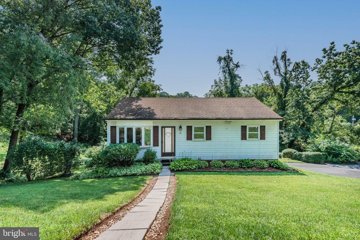 Property Photo:  20 Black Walnut Drive  PA 17319 