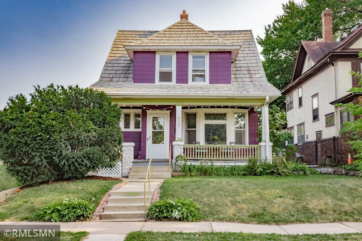 Property Photo: 712 Hawthorne Avenue E MN 55106