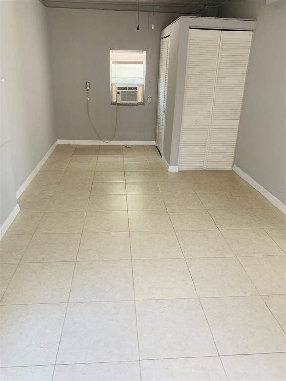 Property Photo:  4620 Violet Avenue  FL 34233 