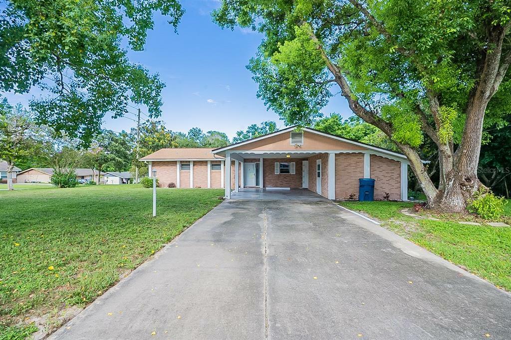 Property Photo:  2200 Parkview Avenue  FL 32763 