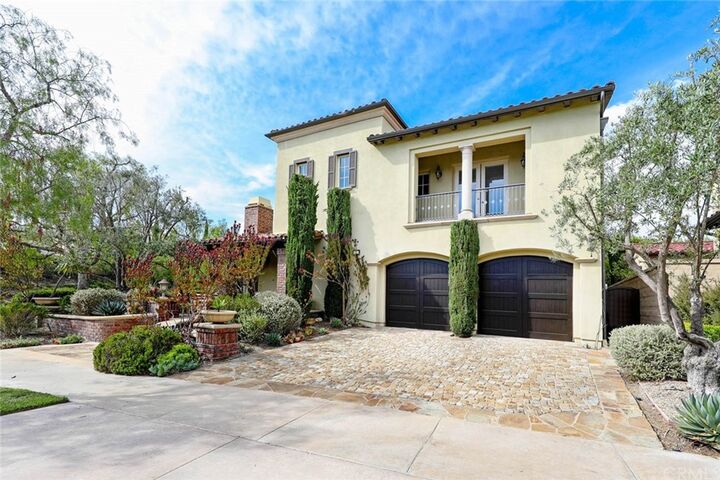 Property Photo: 1 Coastal Oak CA 92657