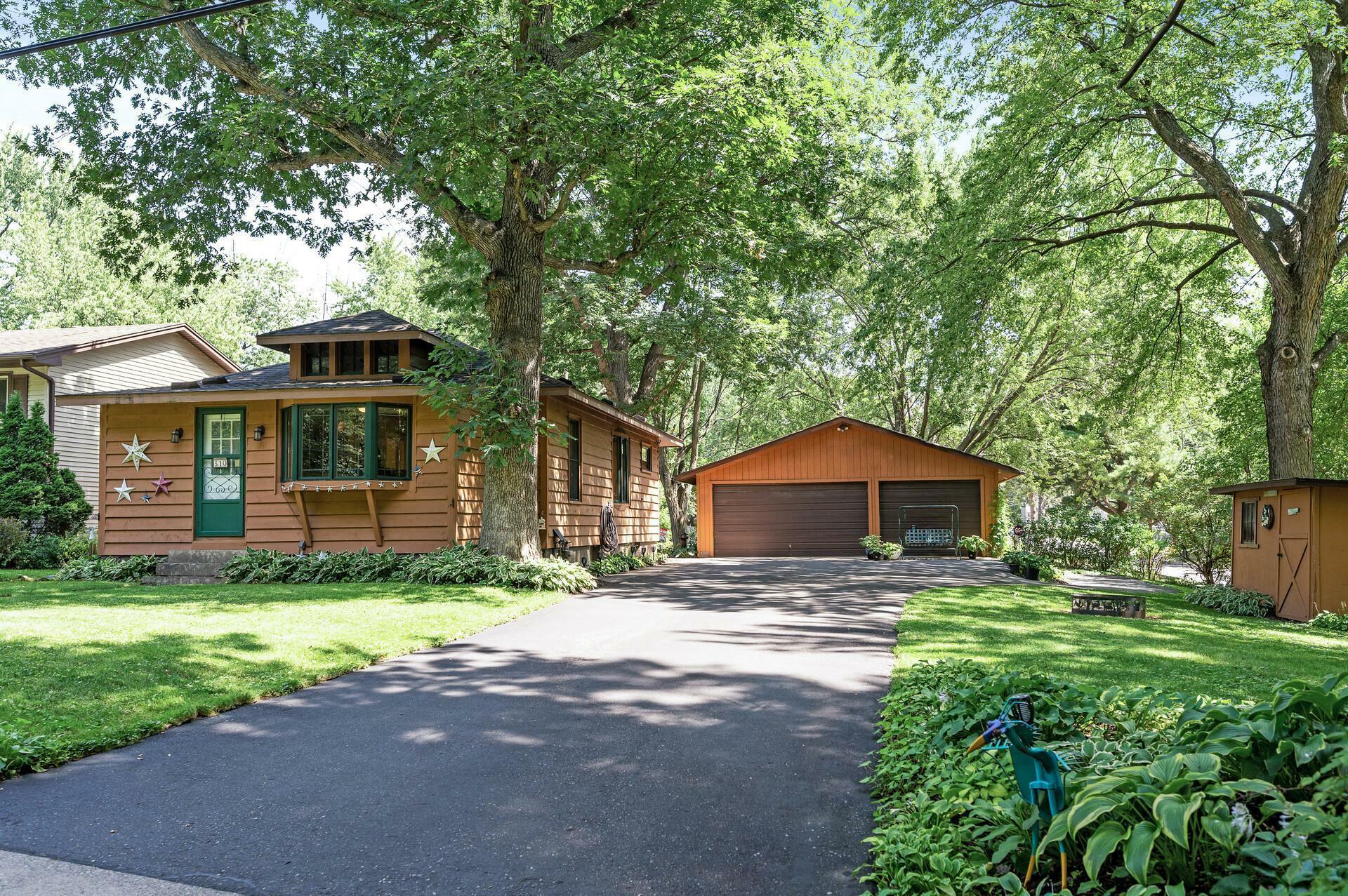 Property Photo:  310 Forest Avenue  MN 55115 