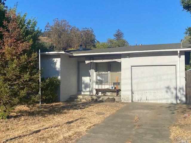 Property Photo: 586 Louis Drive CA 94945