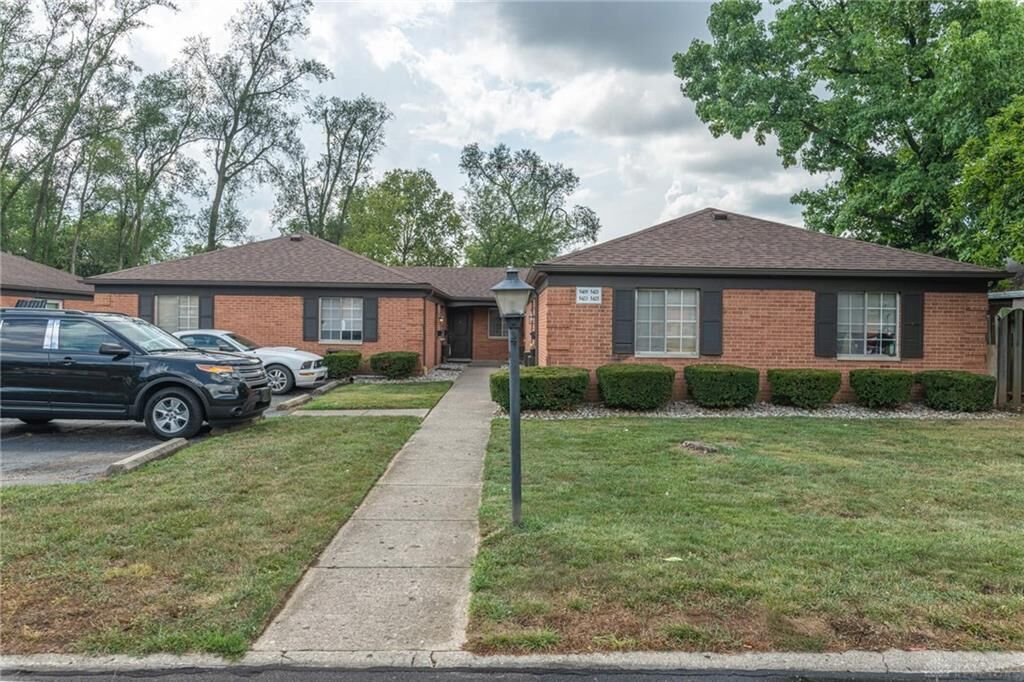 Property Photo: 5419 Dunmore Drive OH 45459