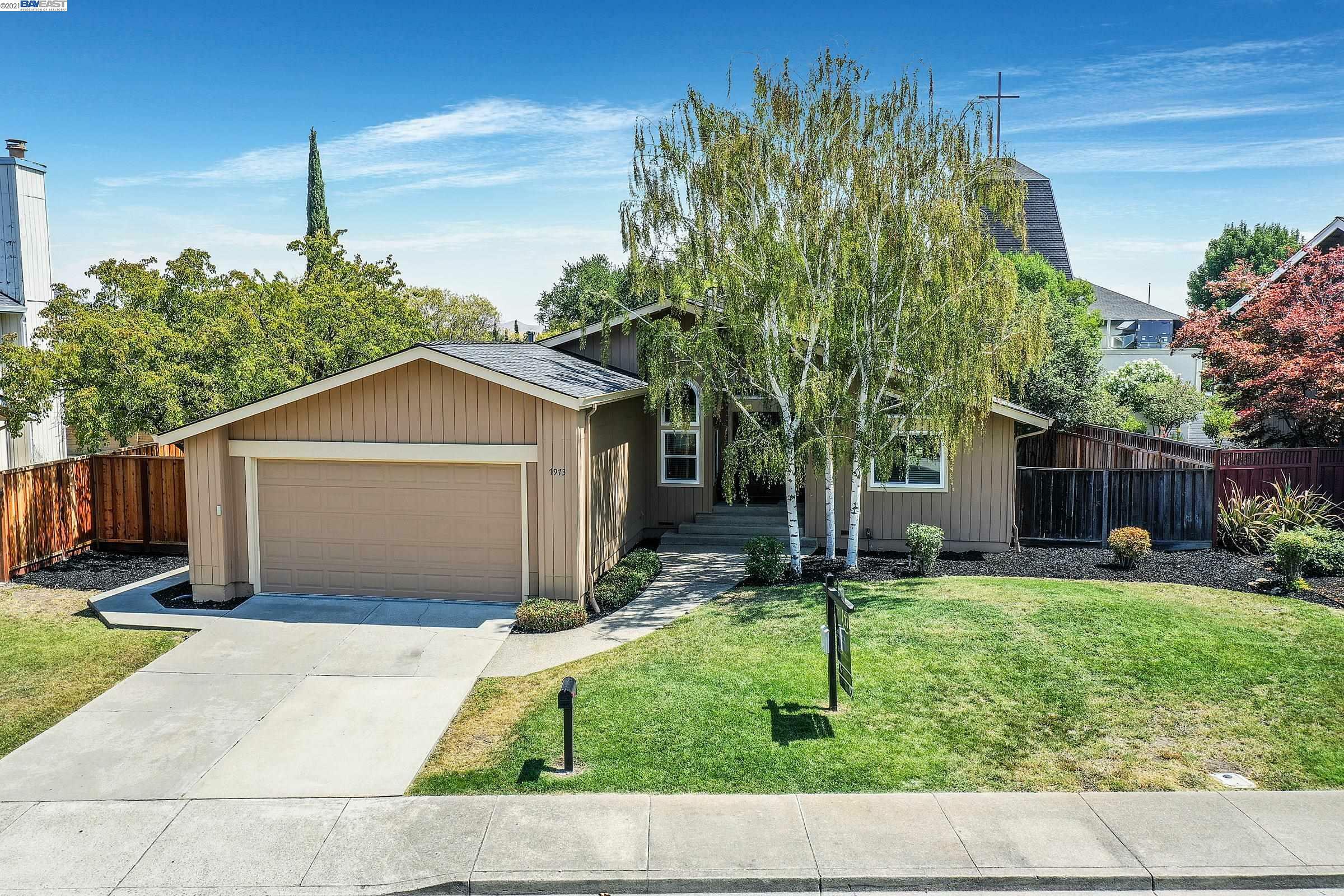 Property Photo:  7973 Shannon Ct  CA 94568 