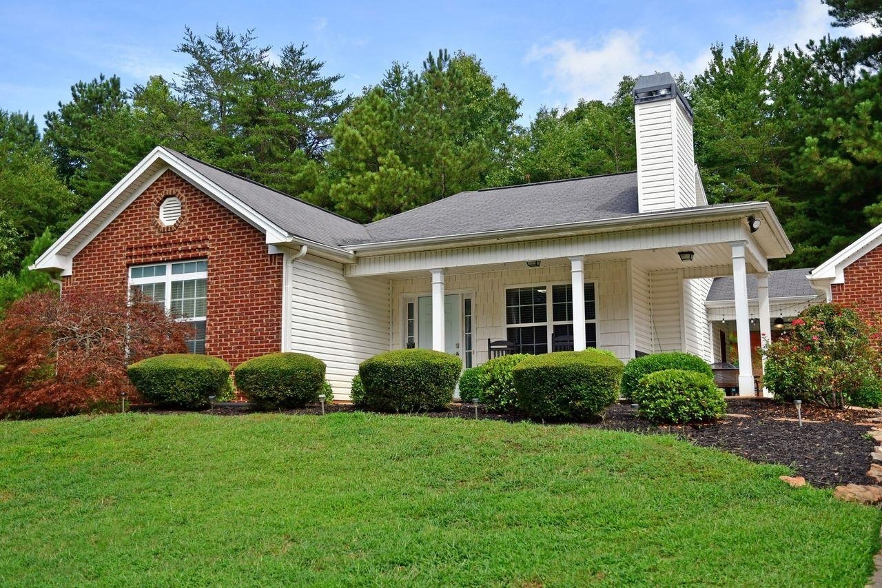 Property Photo:  6937 Anderson Lake Road  GA 30534 