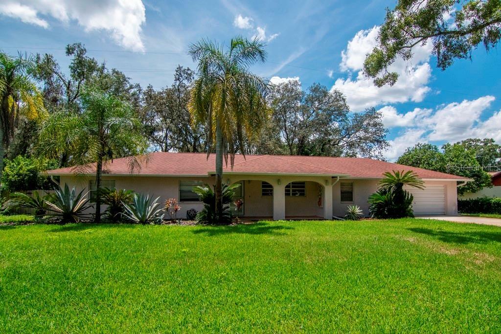 Property Photo:  503 Duque Road  FL 33549 