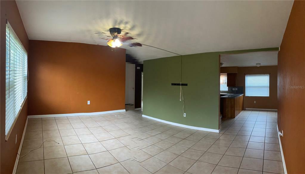 Property Photo: 4201 81st Avenue N FL 33781