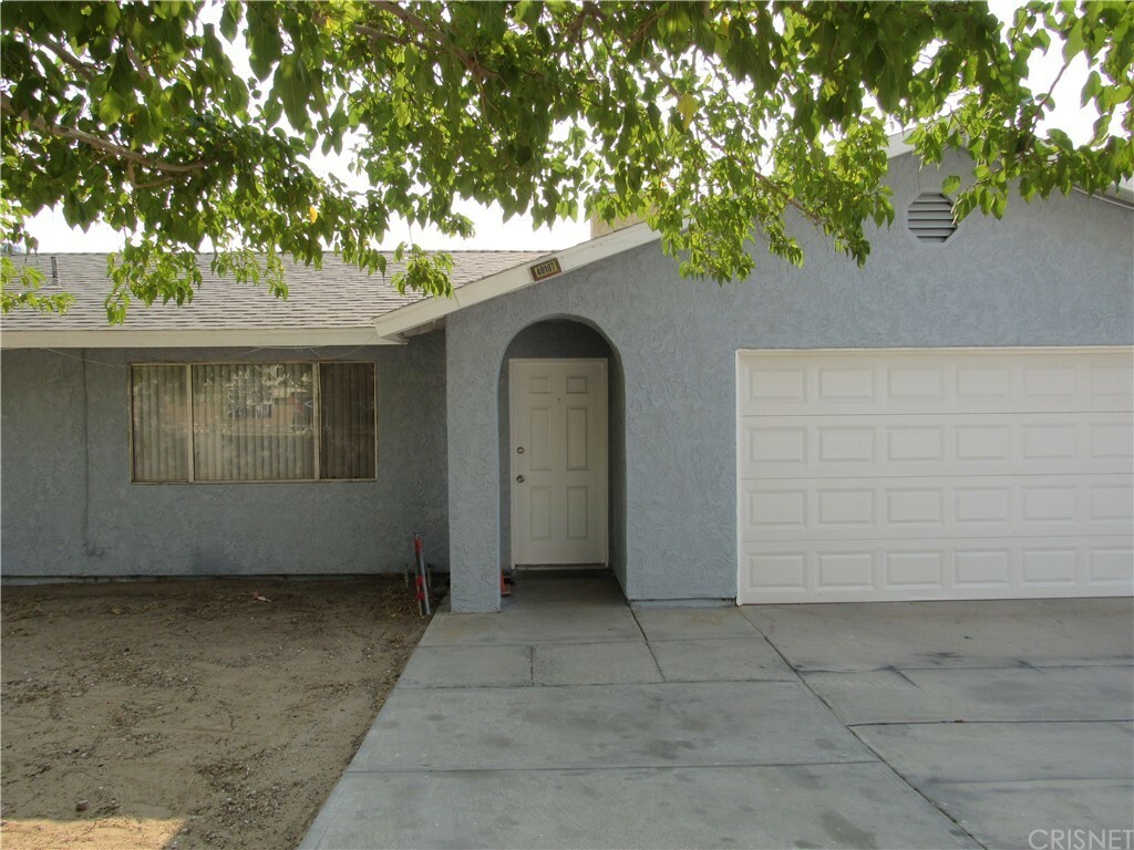 Property Photo:  40107 172nd Street E  CA 93591 