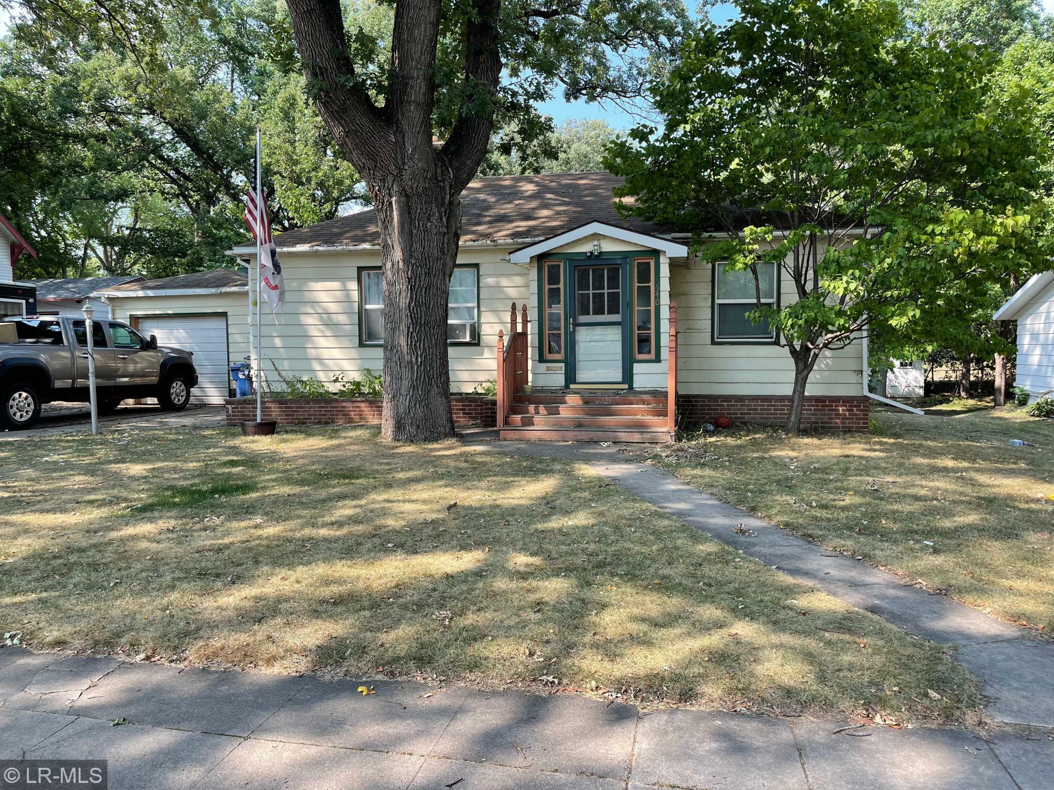 Property Photo: 540 W Laurel Street MN 56537
