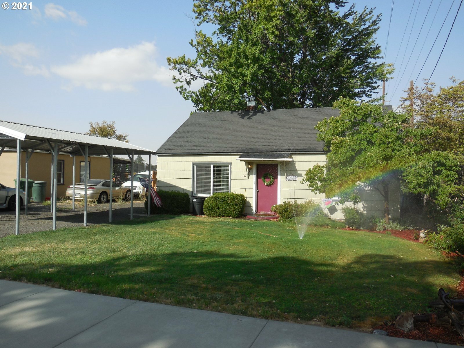 Property Photo: 1117 N Elizabeth St OR 97862