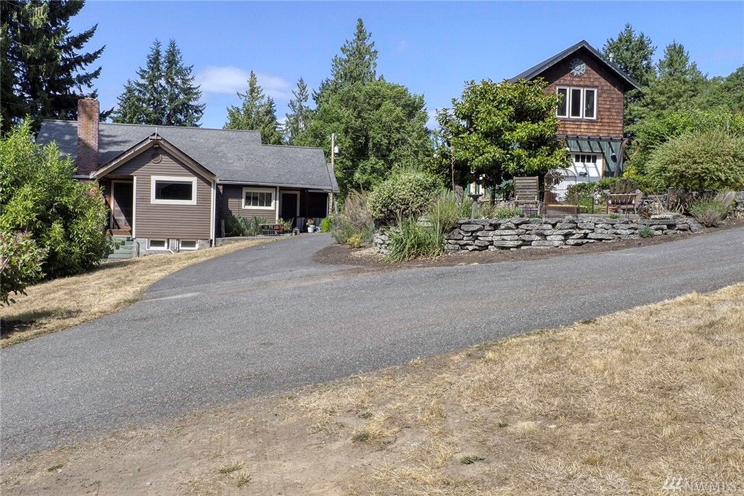 Property Photo:  5207 Bayview Rd  WA 98260 