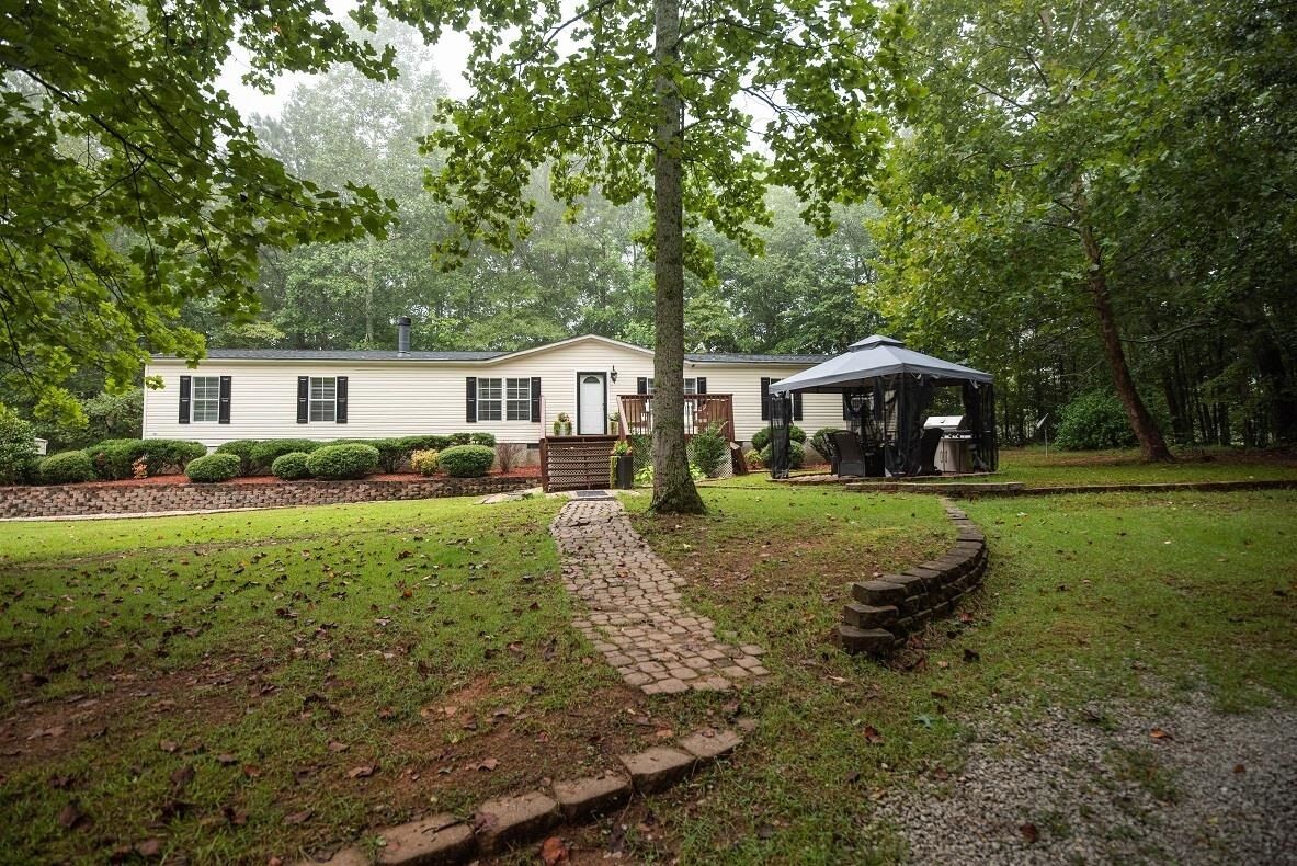 Property Photo: 1998 W Highway 5 GA 30117