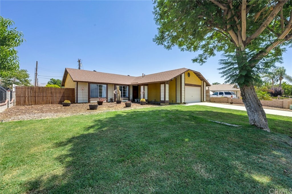 Property Photo:  1300 Turley Street  CA 92501 