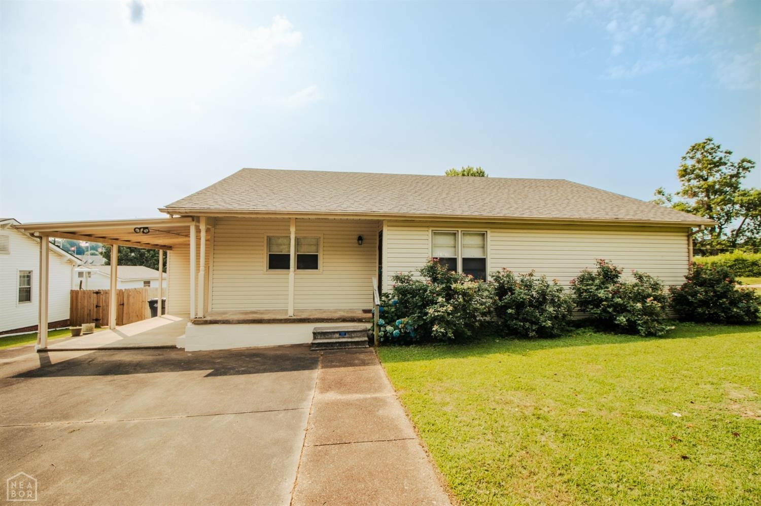 Property Photo:  423 Ridgecrest Street  AR 72401 