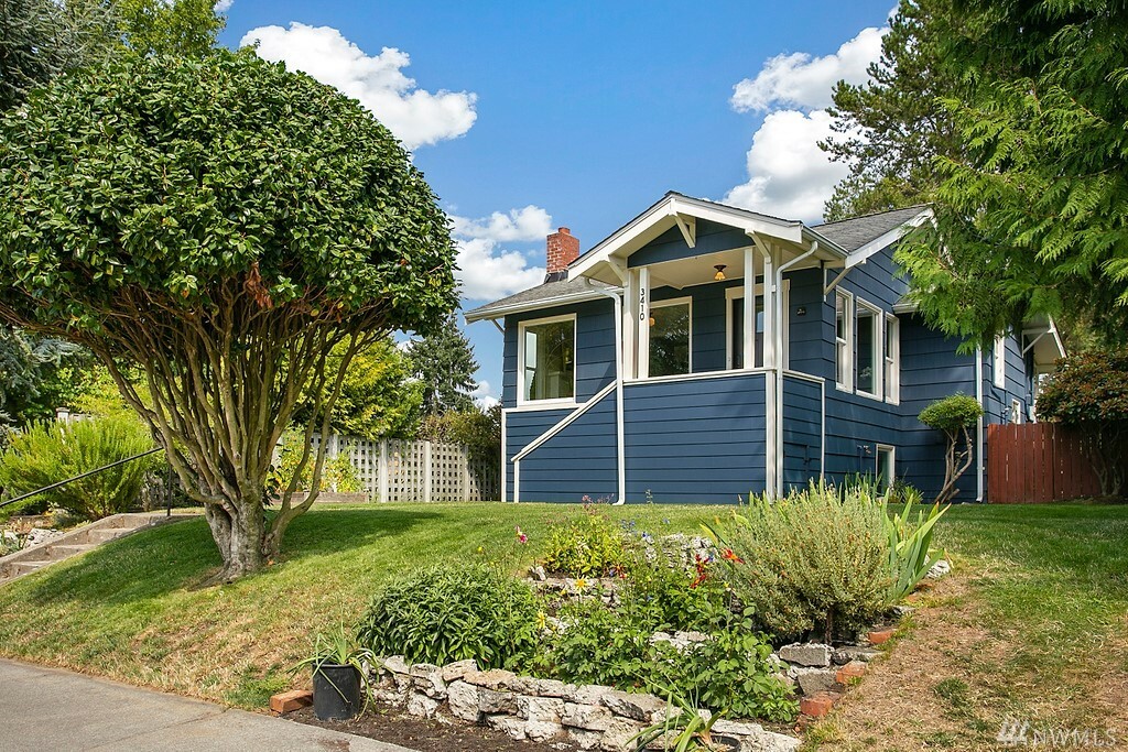 Property Photo:  3410 45th Ave SW  WA 98116 