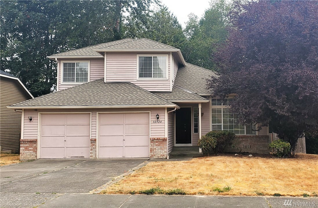 Property Photo:  32924 16th Place SW  WA 98023 