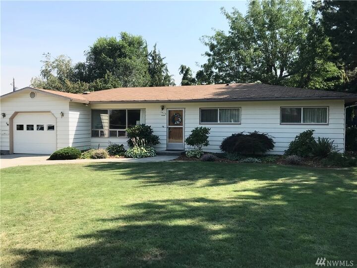 1415 Seattle Ave  Wenatchee WA 98801 photo