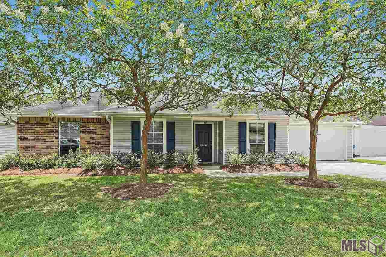 Property Photo: 38159 Hidden Point Dr LA 70734