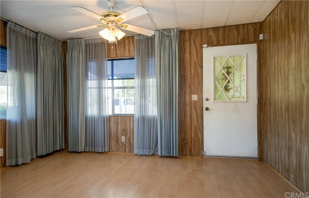 Property Photo:  667 Sonrisa Street  CA 92543 