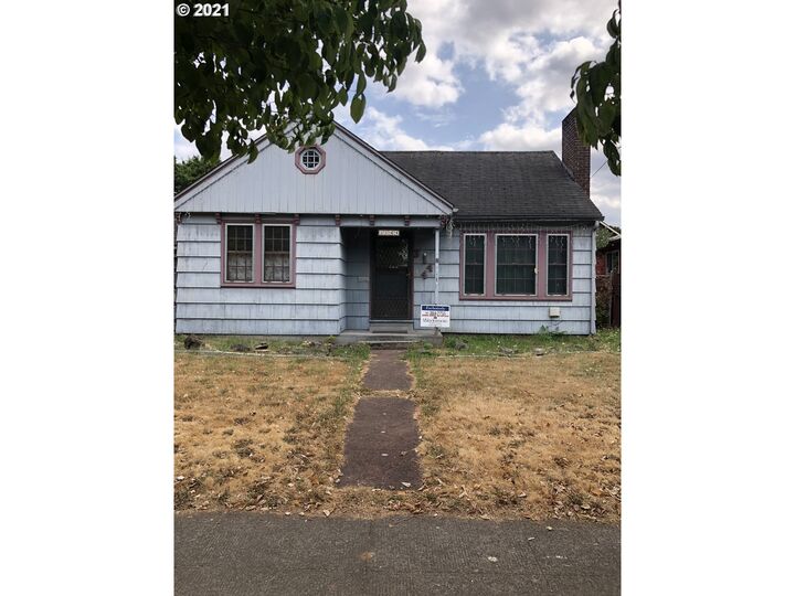 3144 N Winchell St  Portland OR 97217 photo