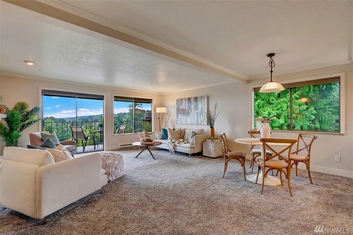 Property Photo:  317 Kennebeck Ave S 301  WA 98030 