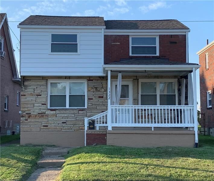 Property Photo:  1322 Maryland Ave,  PA 15122 