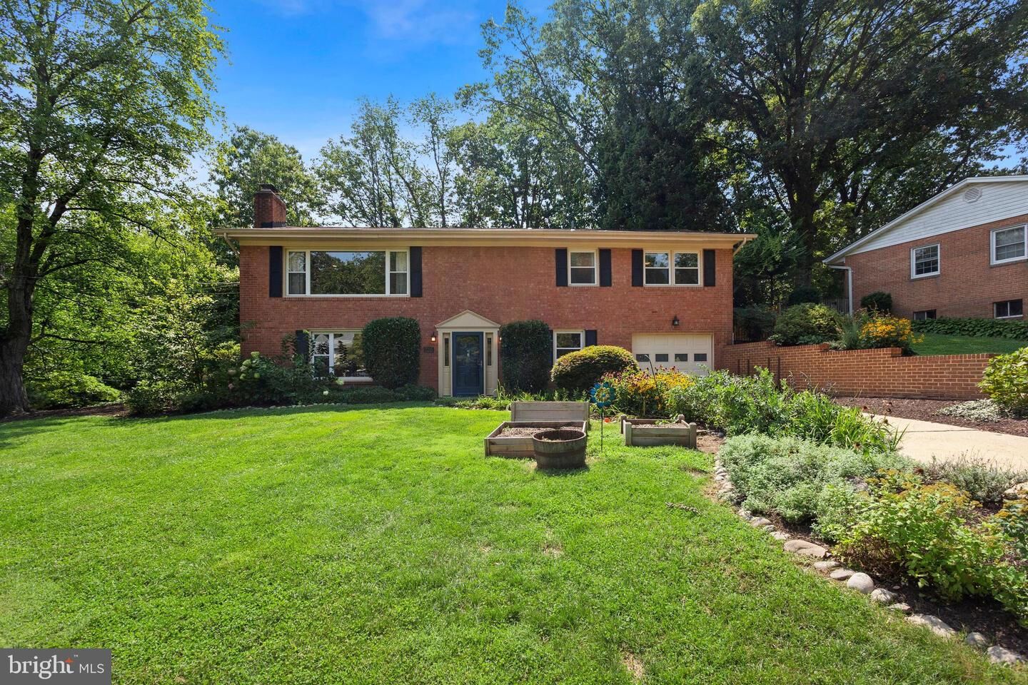 Property Photo:  7215 Masonville Drive  VA 22003 