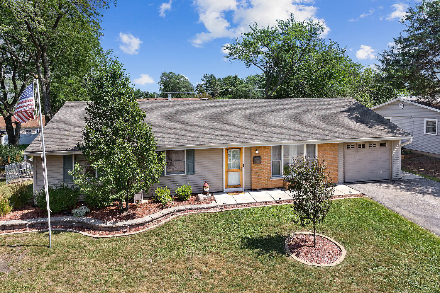 Property Photo: 14917 Hale Drive IL 60462