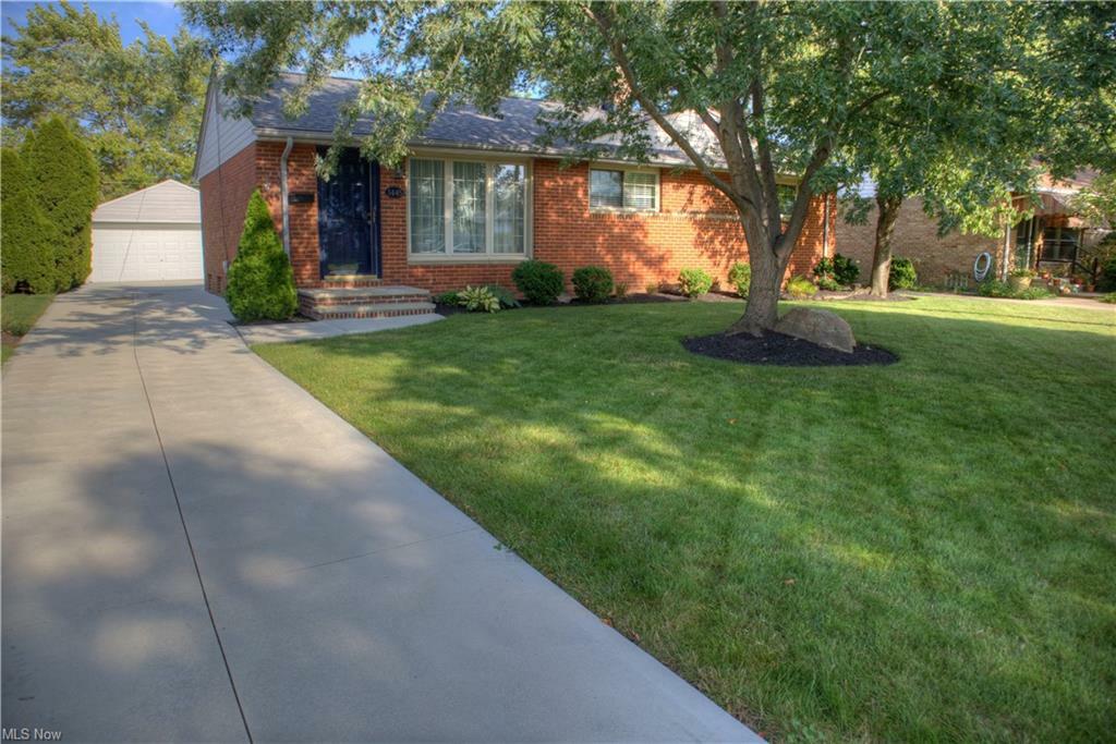 Property Photo: 3445 Glenbar Drive OH 44126