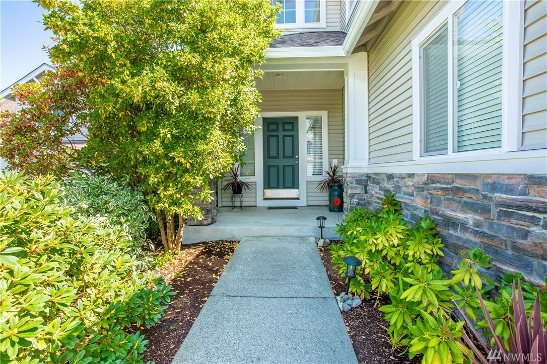 Property Photo:  7118 130th St SE  WA 98296 