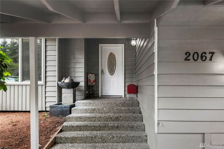 Property Photo: 2067 NE Bartre Ct WA 98370