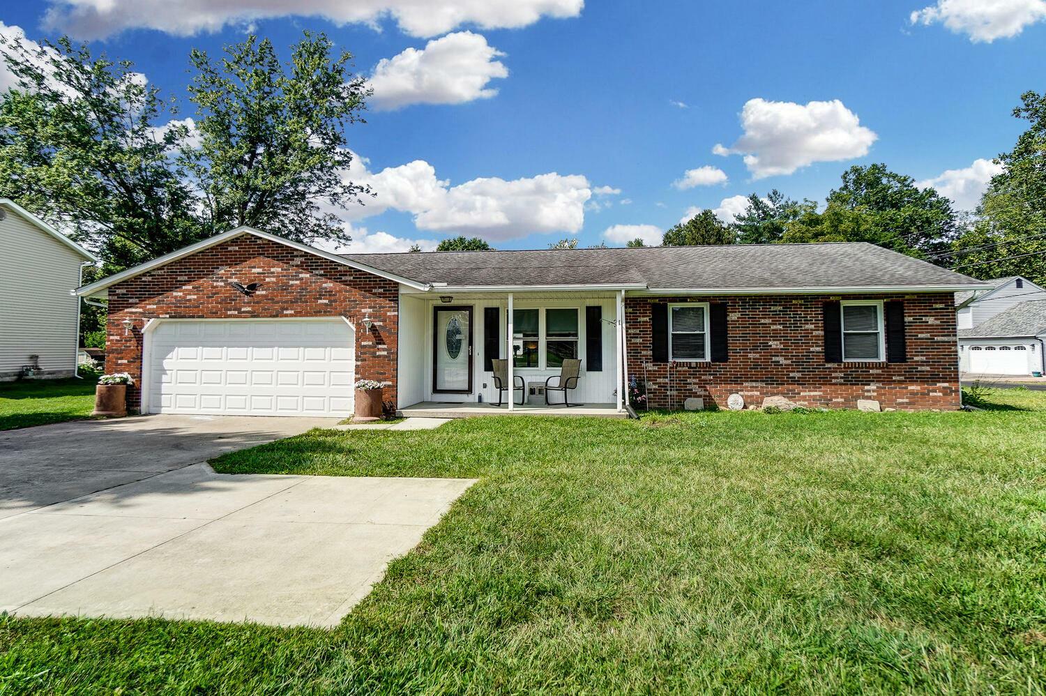 Property Photo: 2091 Horns Hill NE Road OH 43055