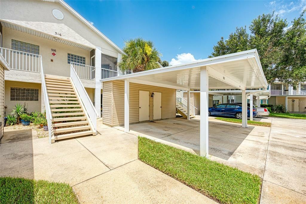 Property Photo:  316 Clearbrook Circle 203  FL 34292 