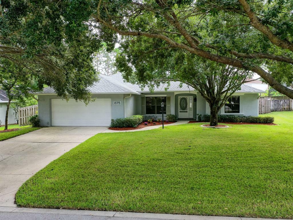 Property Photo:  875 Club Hills Drive  FL 32726 