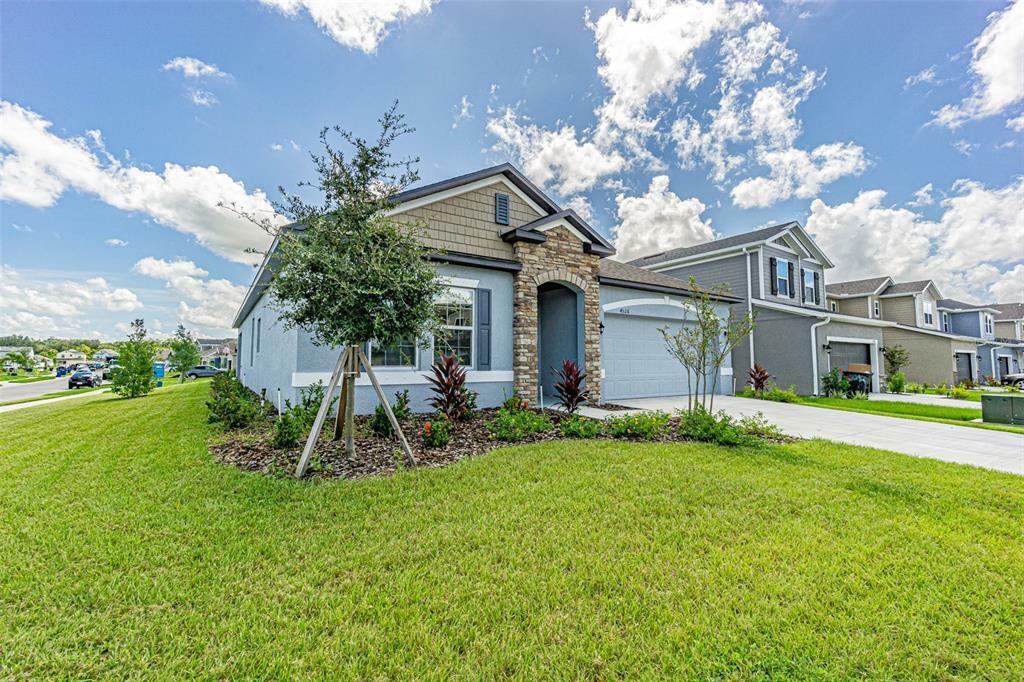 Property Photo:  4526 Birdsong Drive  FL 34221 