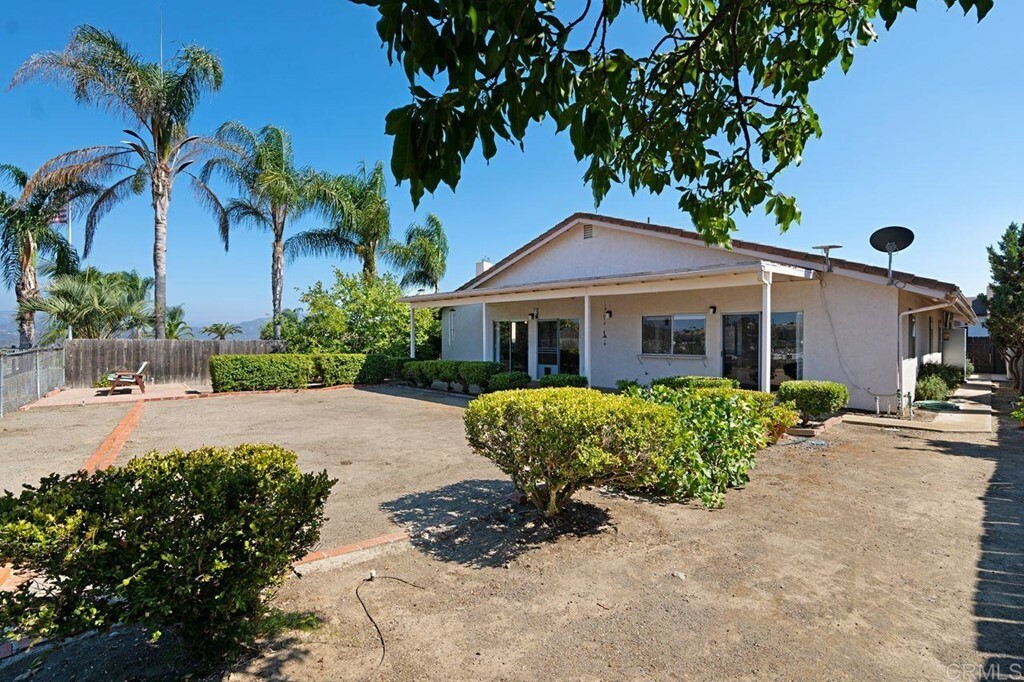 Property Photo:  10926 Avenida Roberta  CA 91978 