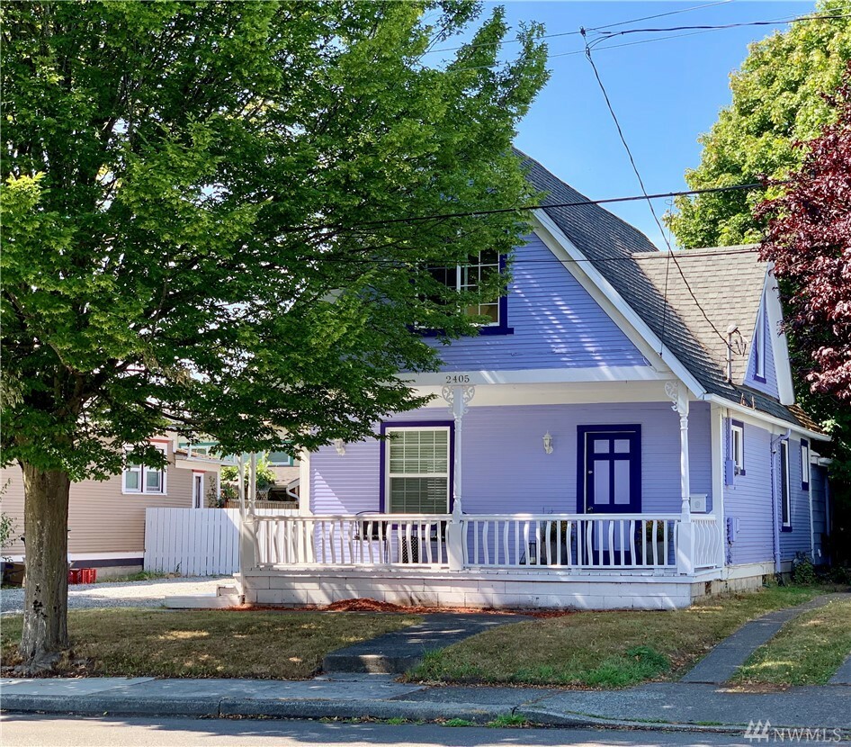 Property Photo:  2405 F St  WA 98225 