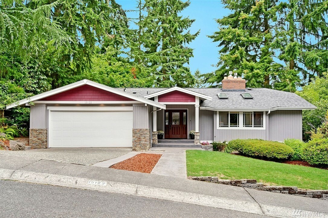 Property Photo:  15122 SE 47th Place  WA 98006 