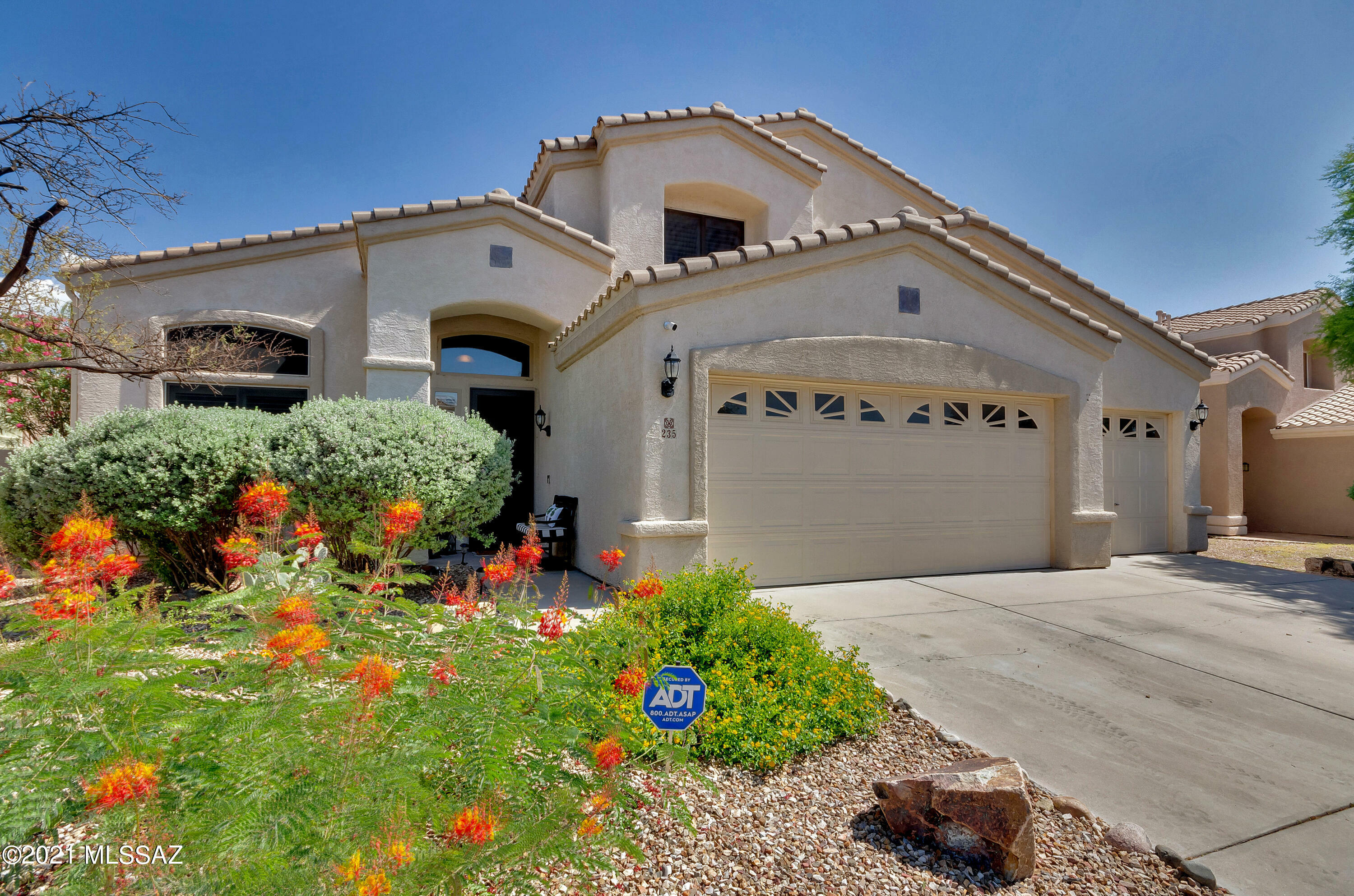 Property Photo:  235 W Brinkley Springs Drive  AZ 85755 