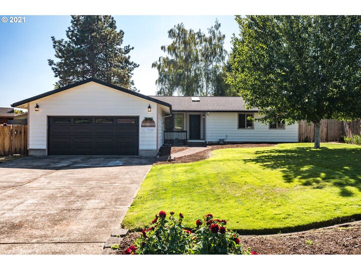 1350 SW Century Ct  McMinnville OR 97128 photo