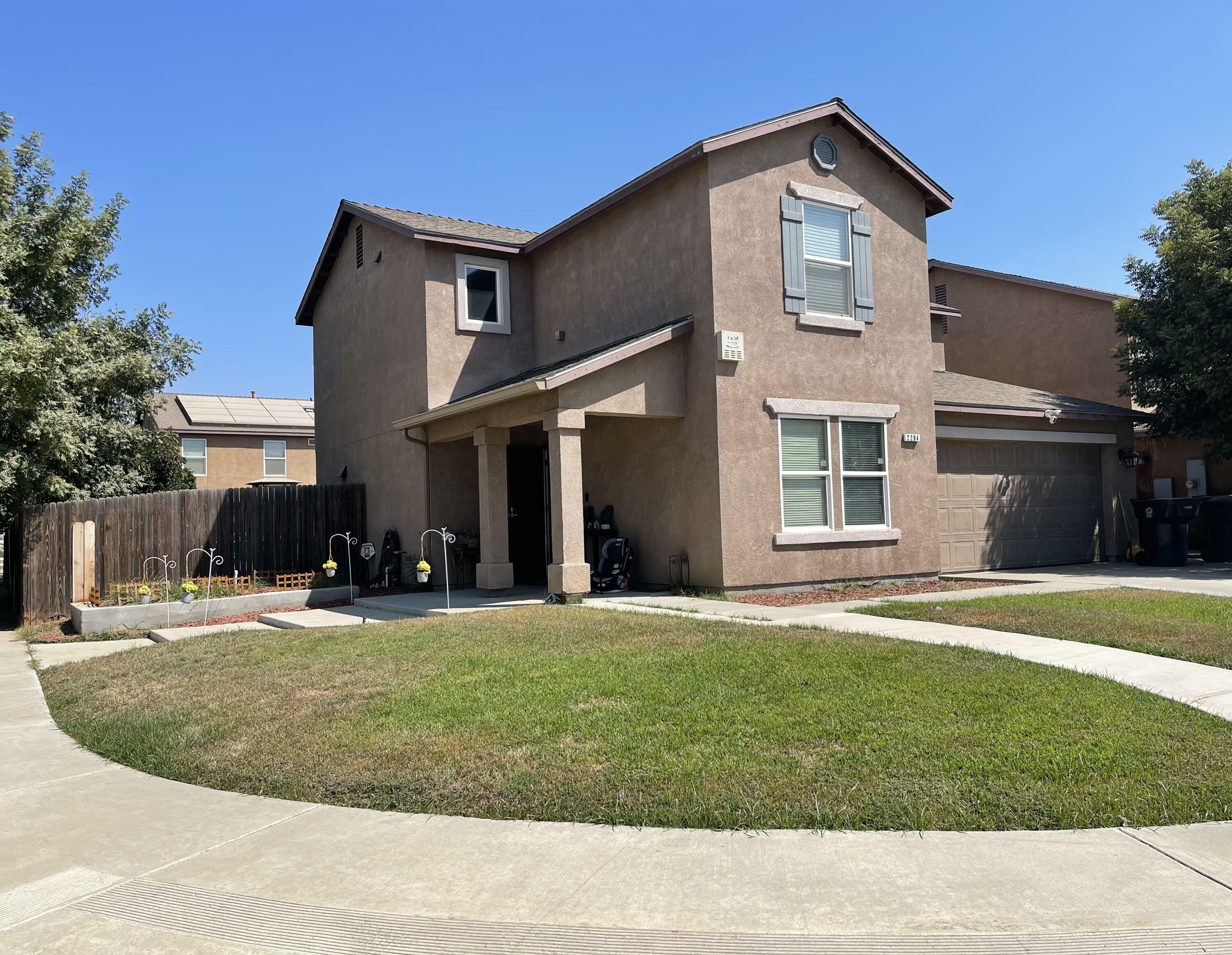 2294 Dandelion Avenue  Tulare CA 93274 photo