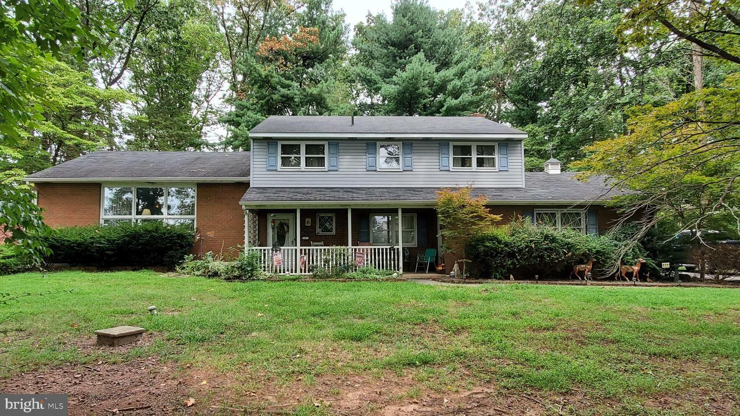 Property Photo:  2283 E Buck Road  PA 18073 