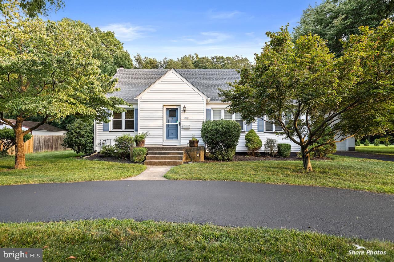 Property Photo:  818 E Evesham Road  NJ 08029 