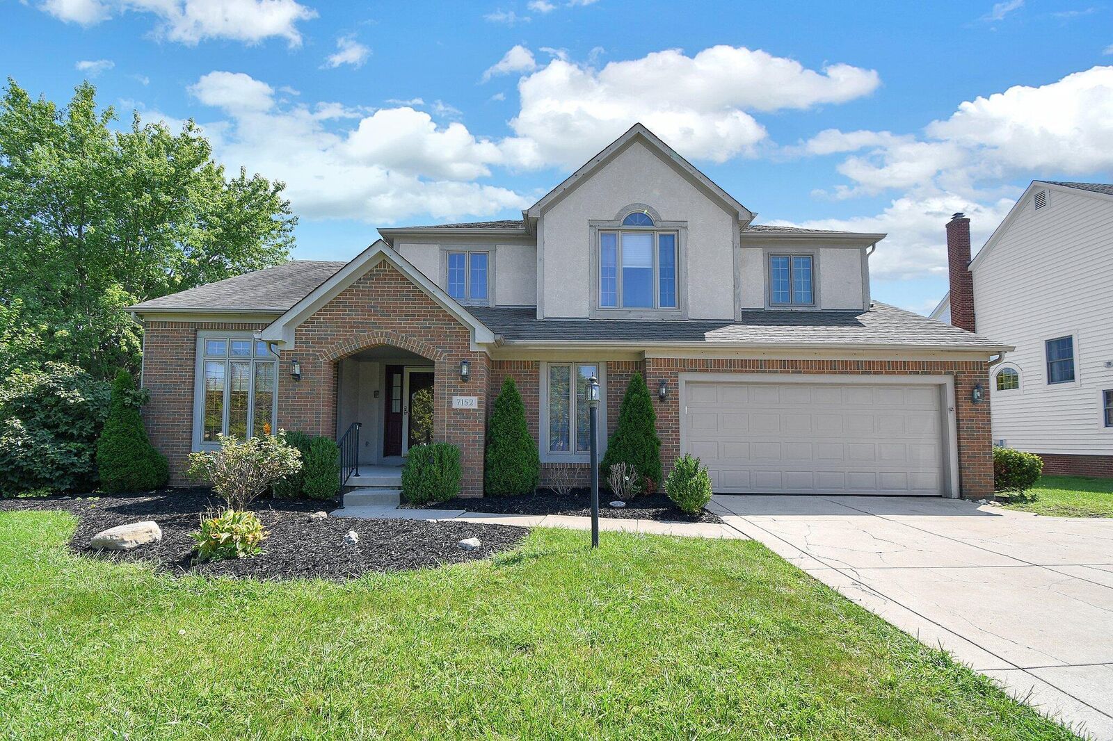 Property Photo:  7152 Avery Road  OH 43017 